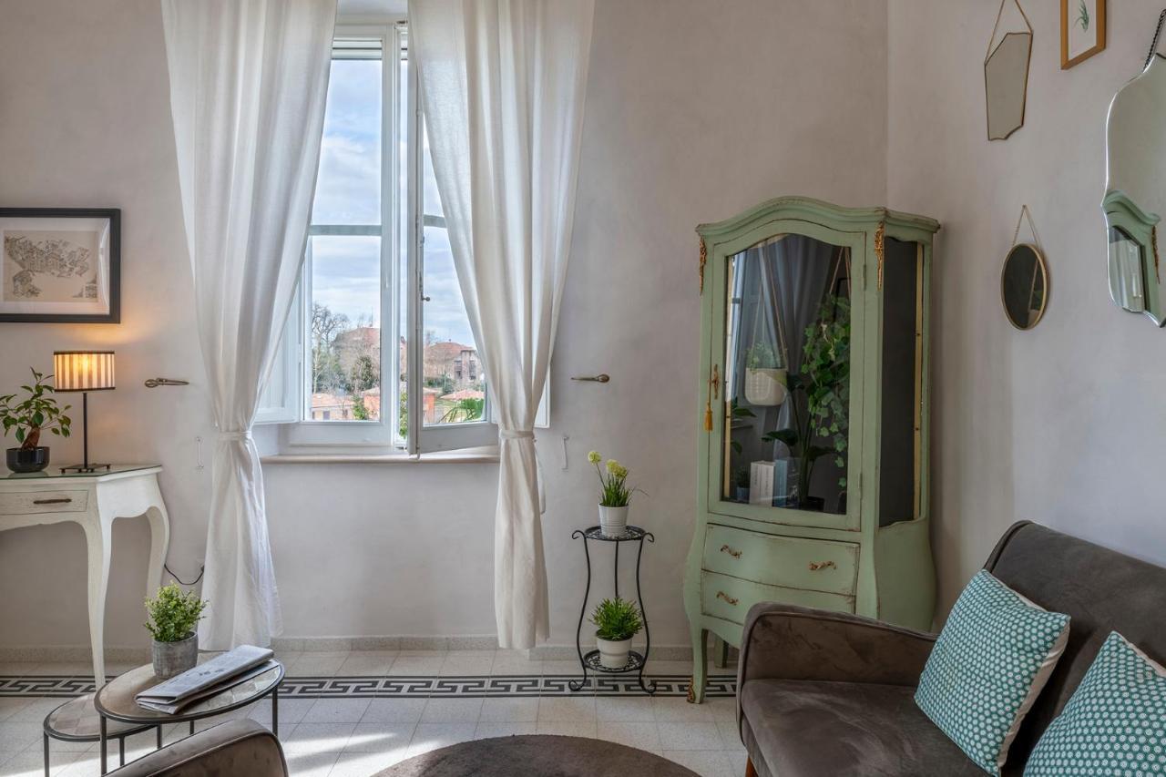 Villa Liberty Урбино Екстериор снимка