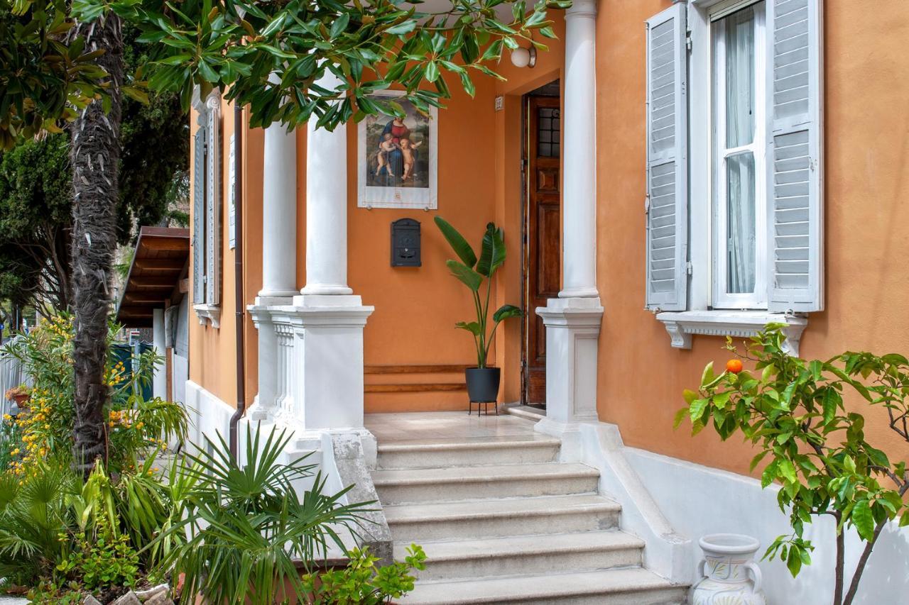 Villa Liberty Урбино Екстериор снимка